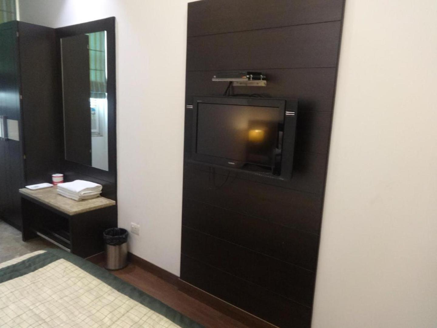 Hotel Chanchal Continental - 02 Mins From New Delhi Railway Station Luaran gambar