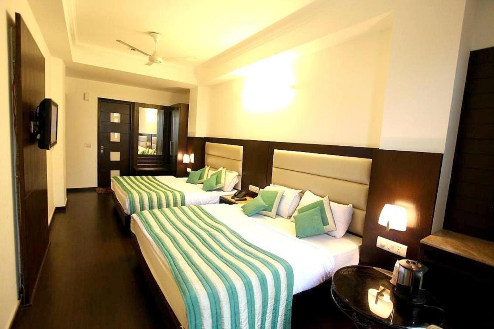 Hotel Chanchal Continental - 02 Mins From New Delhi Railway Station Luaran gambar