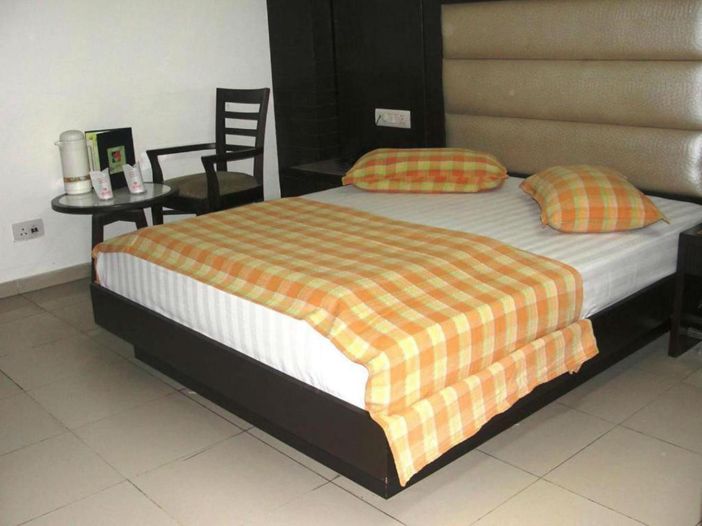 Hotel Chanchal Continental - 02 Mins From New Delhi Railway Station Luaran gambar