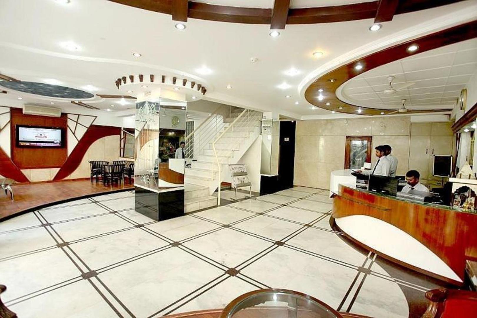 Hotel Chanchal Continental - 02 Mins From New Delhi Railway Station Dalaman gambar