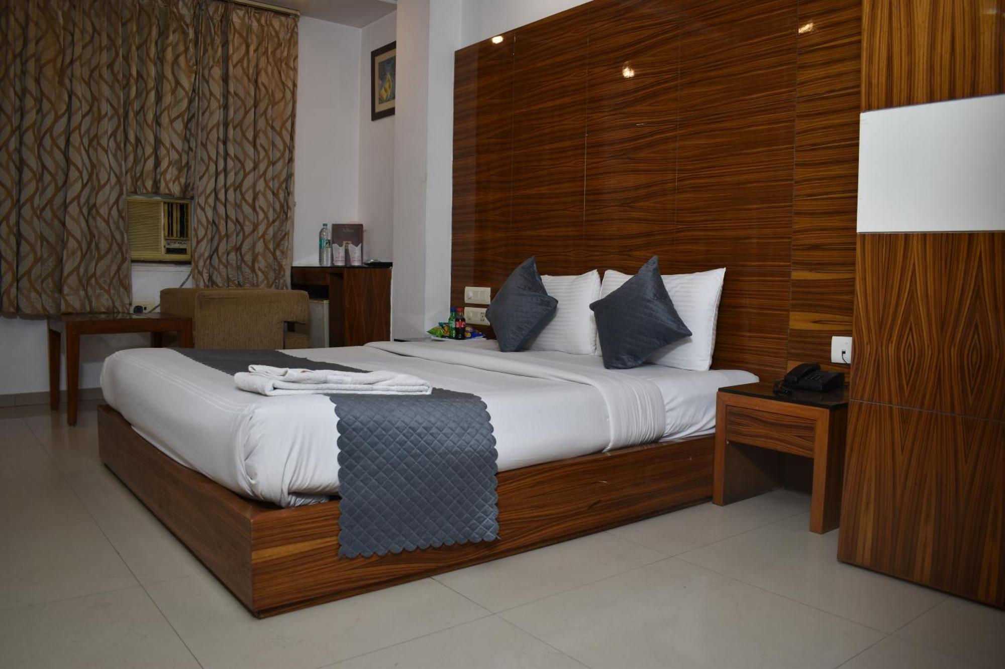 Hotel Chanchal Continental - 02 Mins From New Delhi Railway Station Luaran gambar