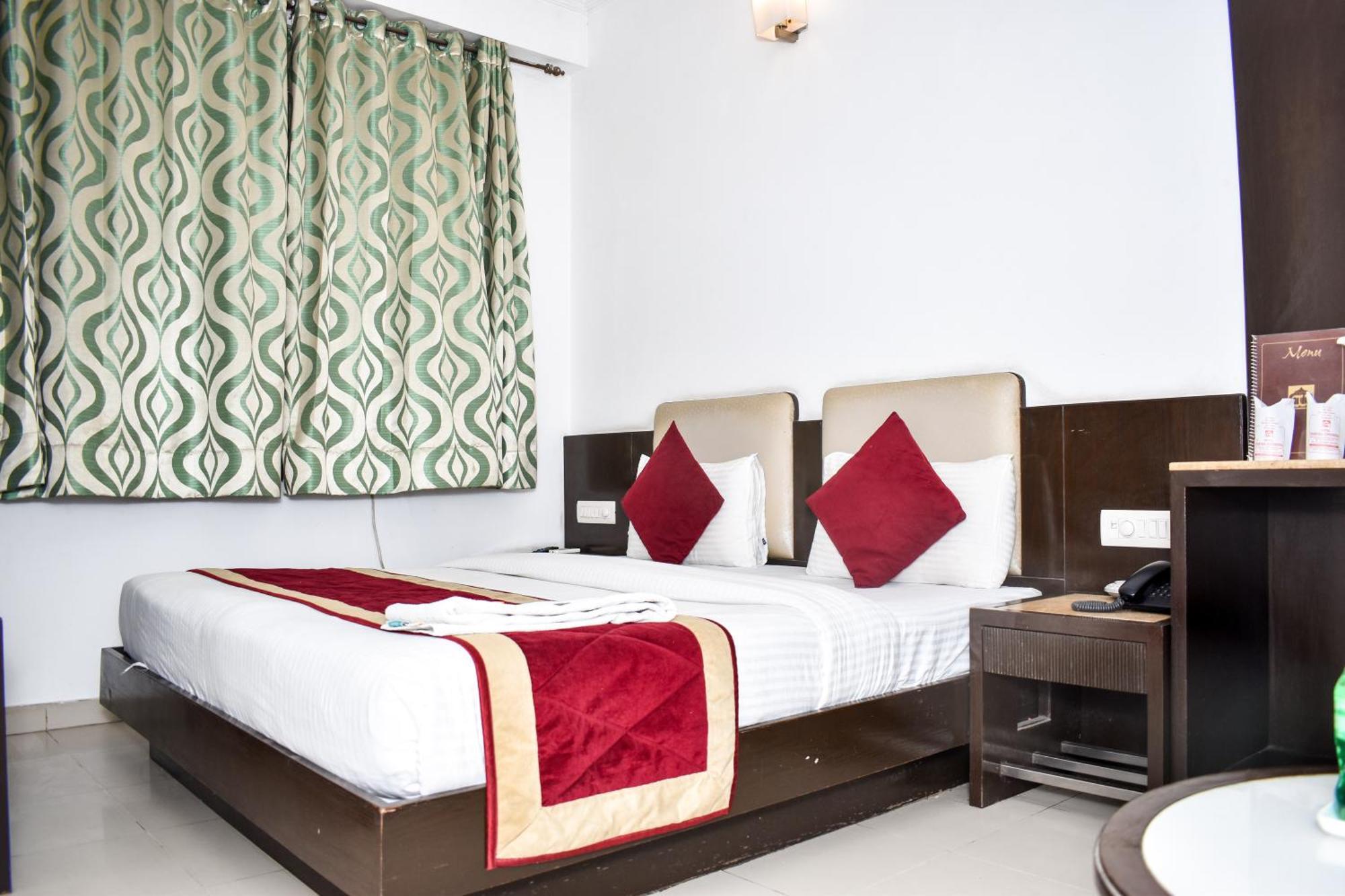 Hotel Chanchal Continental - 02 Mins From New Delhi Railway Station Luaran gambar