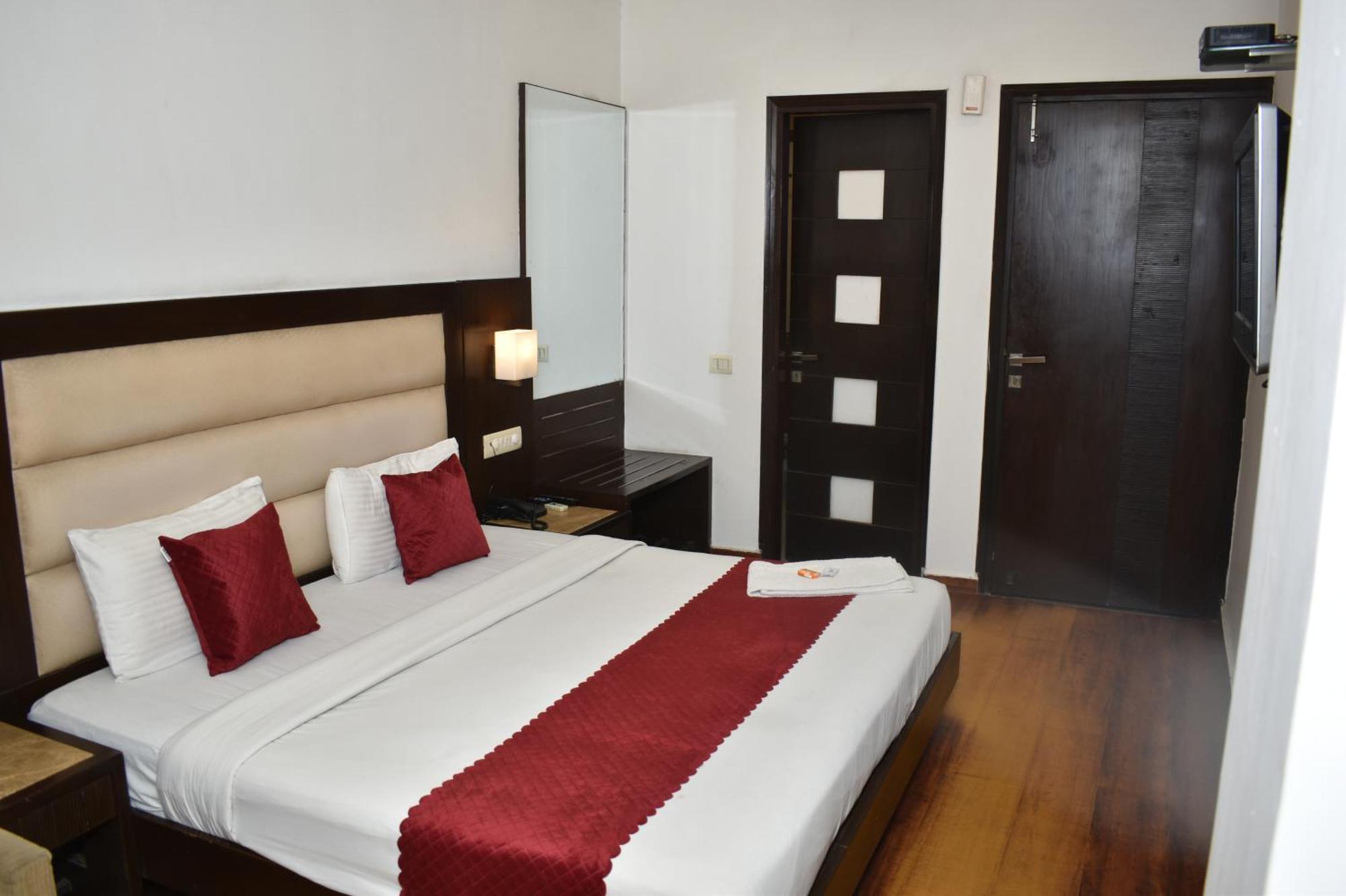 Hotel Chanchal Continental - 02 Mins From New Delhi Railway Station Luaran gambar