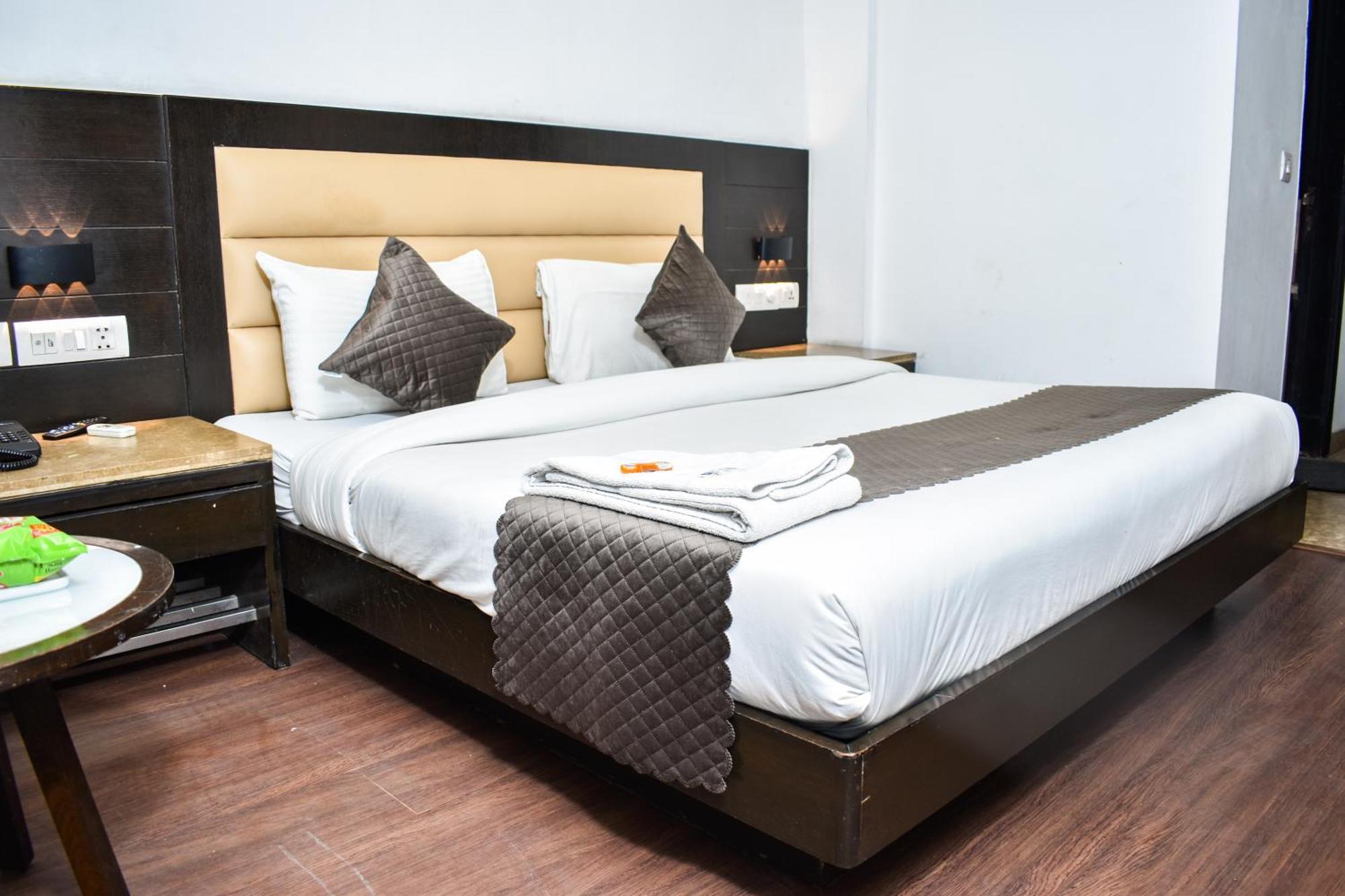 Hotel Chanchal Continental - 02 Mins From New Delhi Railway Station Luaran gambar