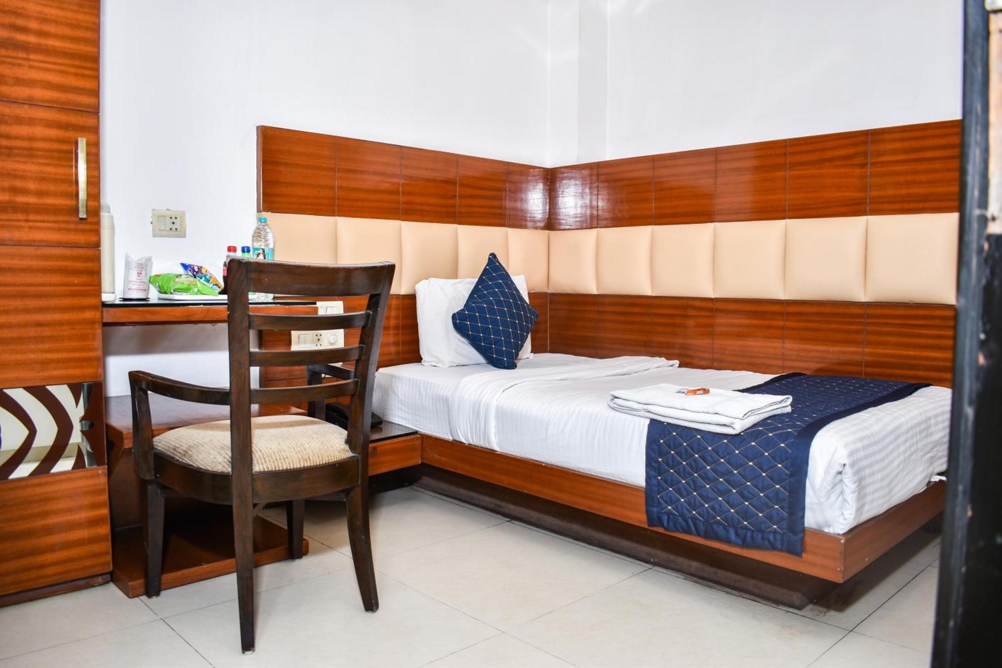 Hotel Chanchal Continental - 02 Mins From New Delhi Railway Station Luaran gambar