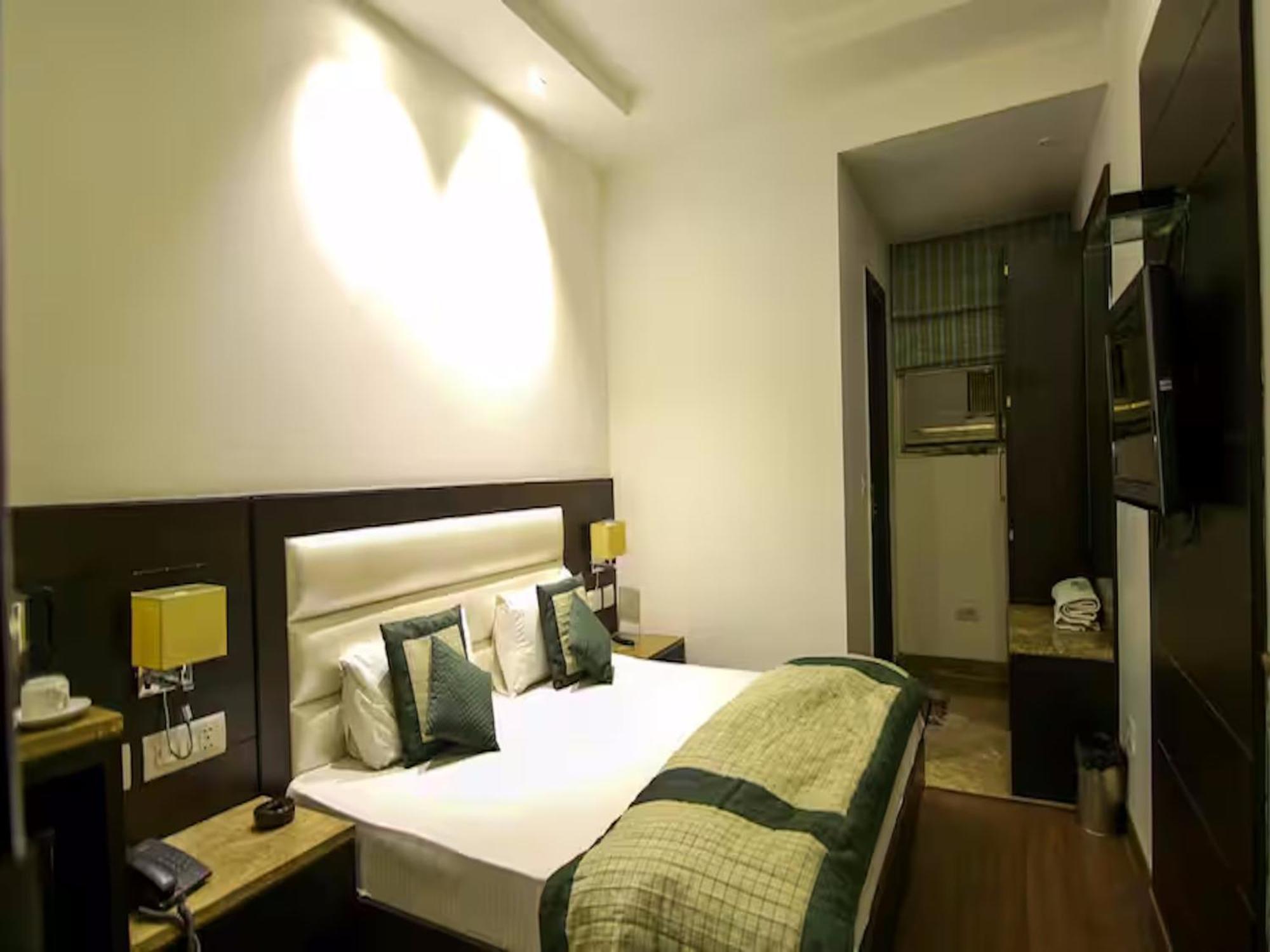 Hotel Chanchal Continental - 02 Mins From New Delhi Railway Station Luaran gambar