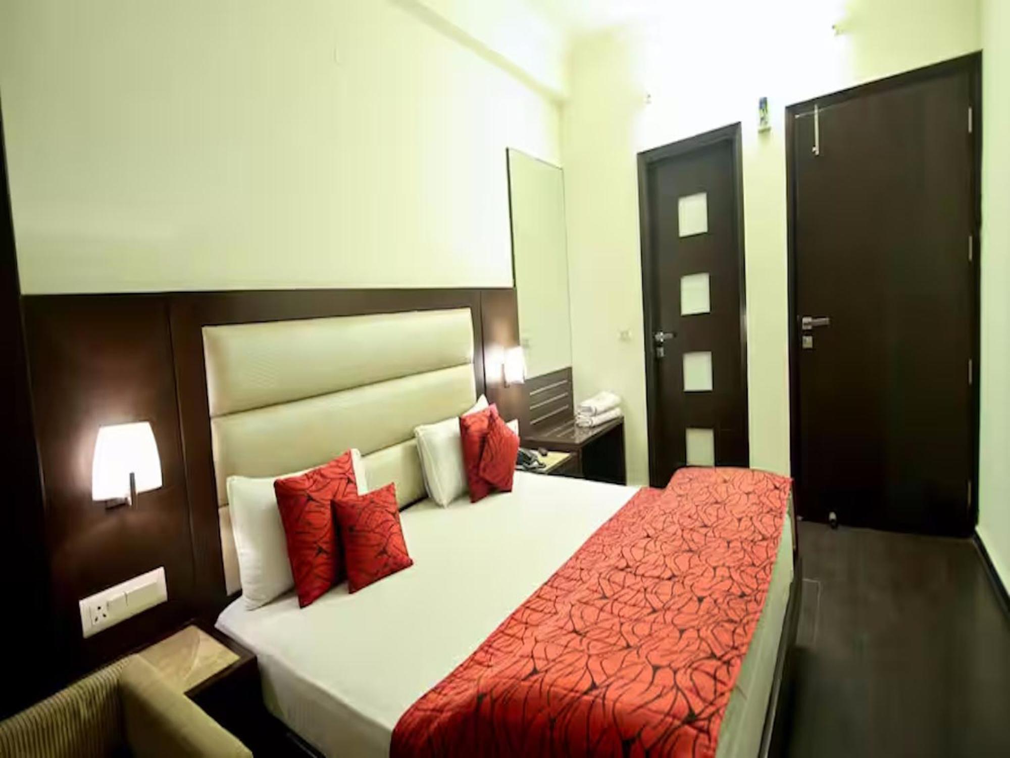 Hotel Chanchal Continental - 02 Mins From New Delhi Railway Station Luaran gambar